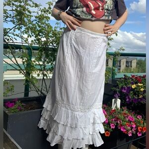 Vintage white maxi skirt!